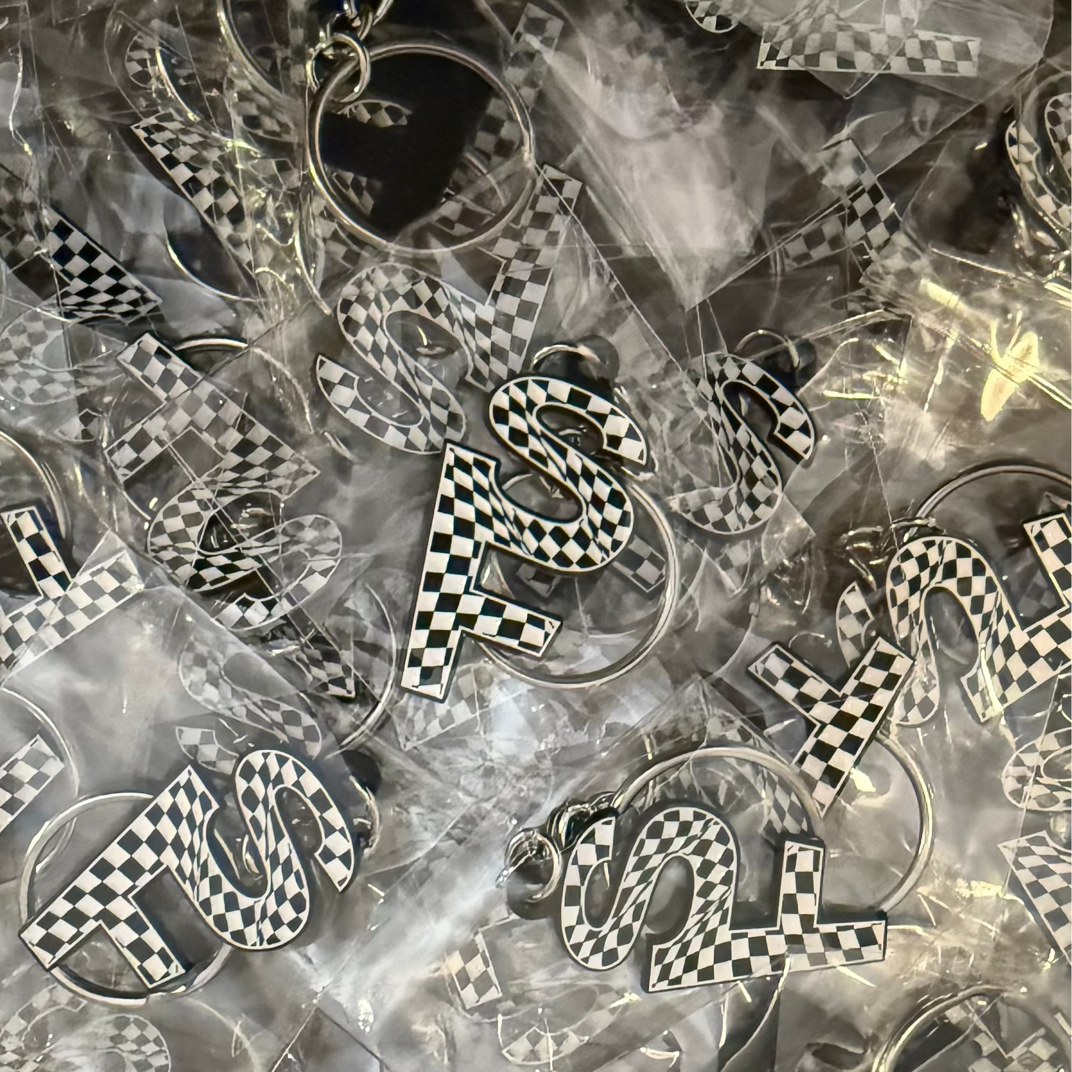 CHECKERED FLAG KEYCHAIN